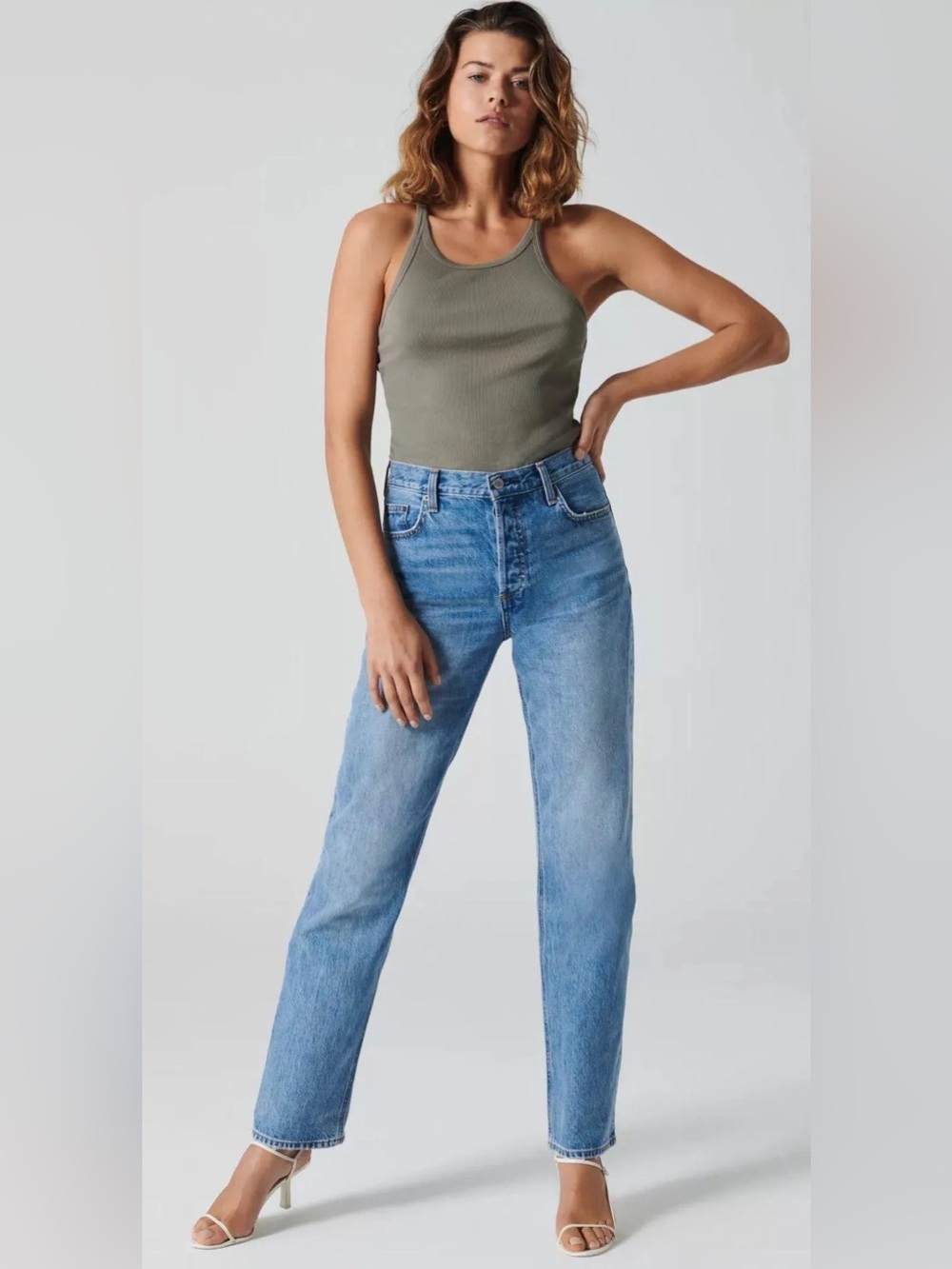 Aritzia Denim Forum Sz 25 The Patti Mid Rise Straight 31L